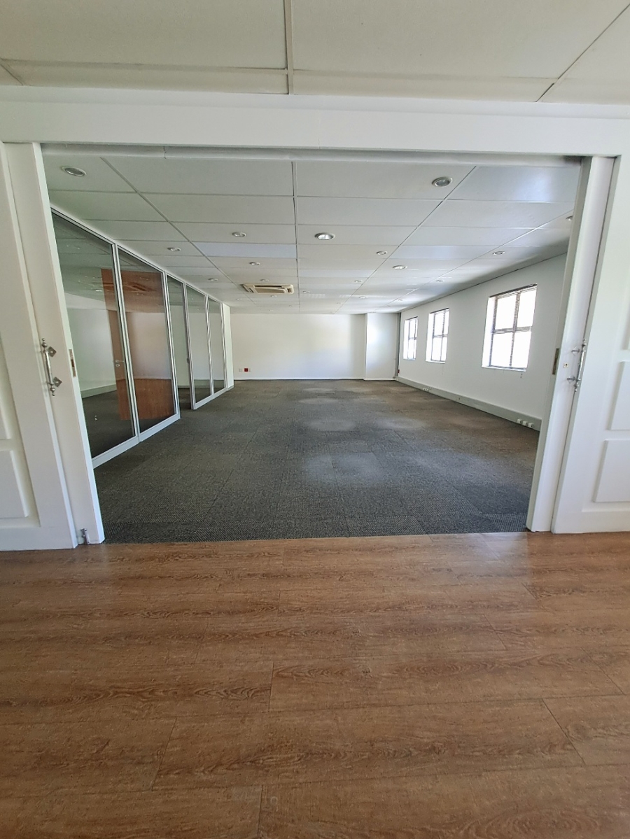 To Let commercial Property for Rent in Okennedyville Western Cape